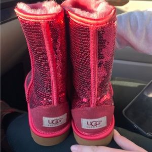 Like new Uggs.  Size 7.